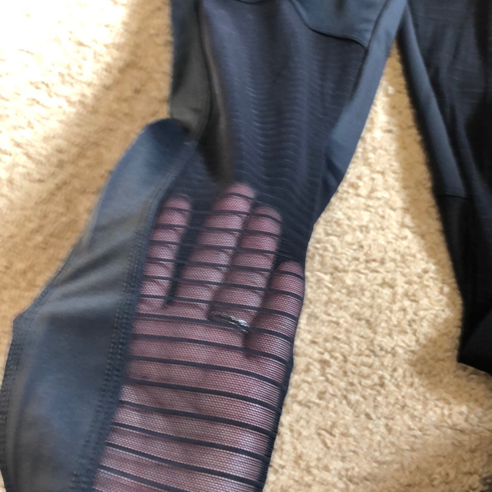Onzie mesh panel leggings - Picture 2 of 6